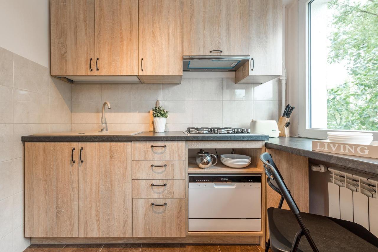 Apartment 3 Bedroom Kasprzaka - P&o Serviced